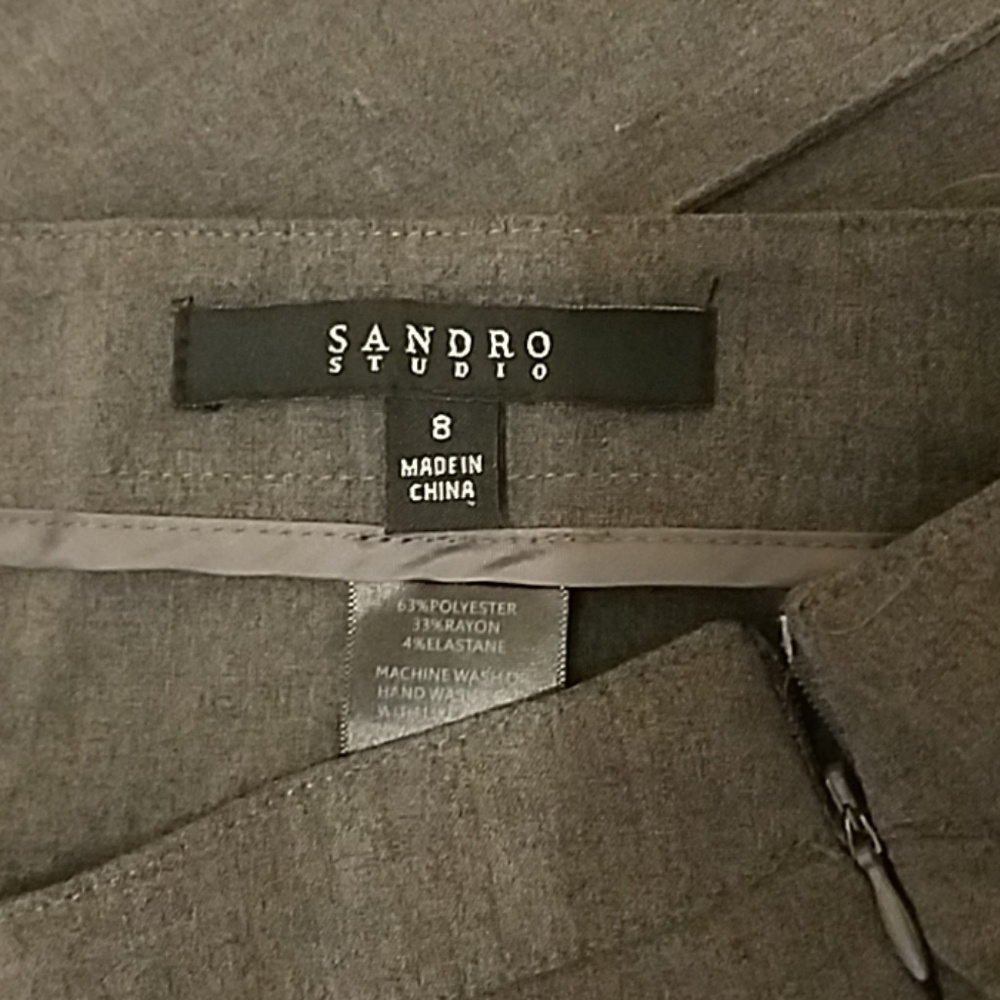 Pretty Grey Pencil Skirt with Flair sz 8 - Picture 3 of 3